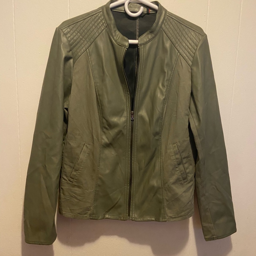 Sofia vergara leather jacket